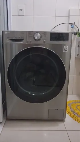 Vendo lava e seca LG 11 kilos cor prata inox