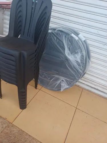 Jogo de mesa e cadeira