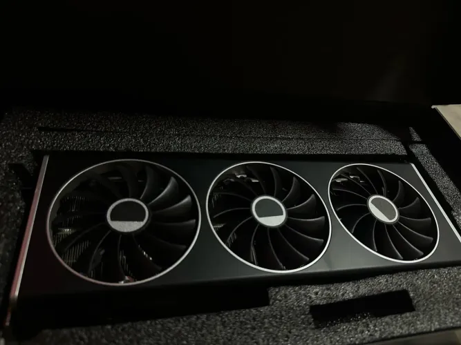 7900XT 20GB AMD