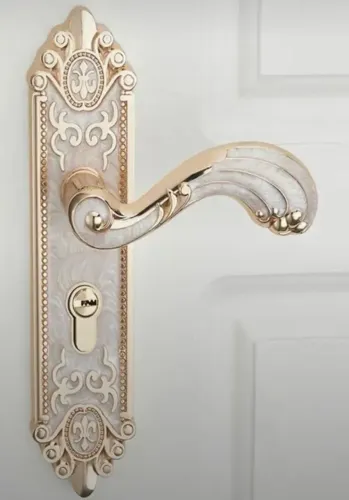 fechadura de estilo europeu