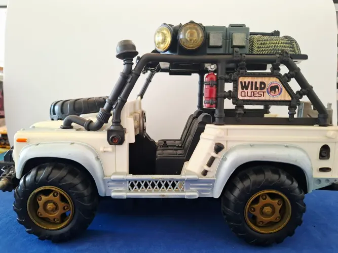 Miniatura Jeep Safari 1:18