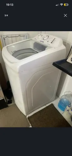 Máquina Electrolux funcionando tdo 10 kilos e meio