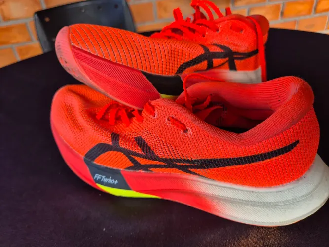 Tênis Asics Meta Speed Sky