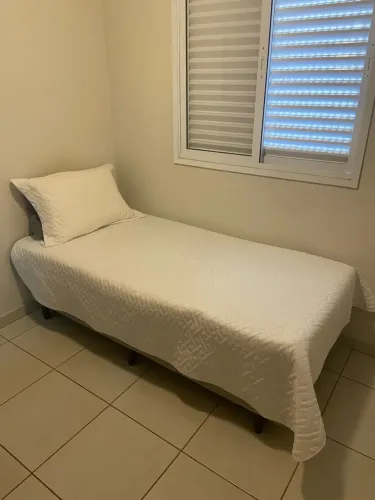 Vendo cama solteiro