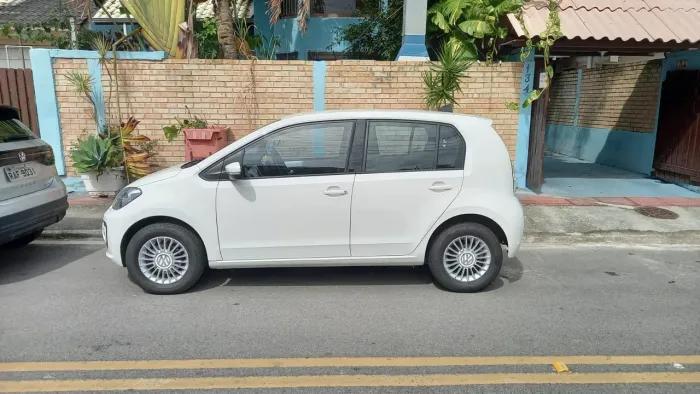 Volkswagen Up! Move 1.0 TSI Total Flex 12V 5P 2016