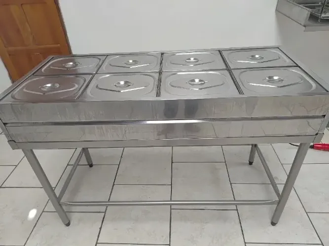 Buffet quente 8 cubas em inox.