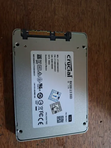 ?SSD 120GB Crucial BX300 2.5" SATA III Carcaça de Alumínio - Funcionando