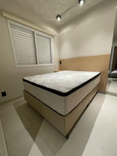 Cama Queen Nova( Sem Uso)