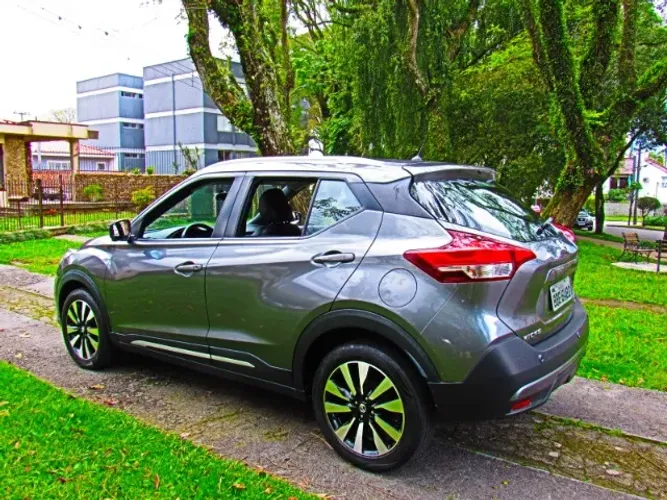 Nissan Kicks SL 1.6 16V Flexstar 5P Aut. 2017