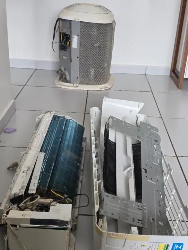 Evaporadora e Condensadora Eletrolux 9000 BTUs inverter