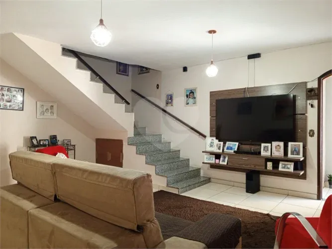 Casa em Aruja 3 Quartos 250m