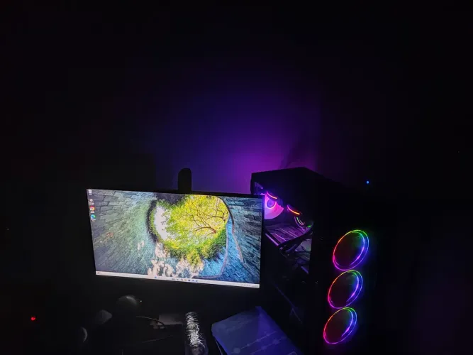 PC Gamer Completo + Monitor 240Hz | Ryzen 7 5700x + RX 6700 XT |