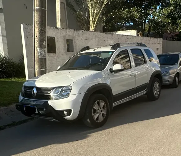 Renault Duster Dynamique 2.0 Hi-flex 16V Aut. 2016