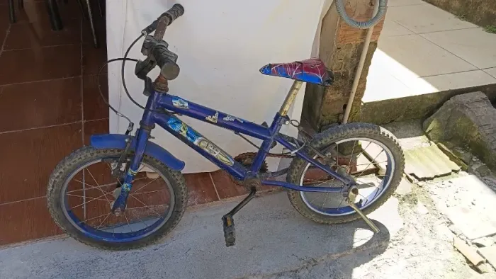 Bicicleta infantil menino Aro 16