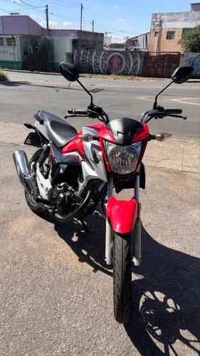 Honda CG TITAN 160 2023 com 30 mil km