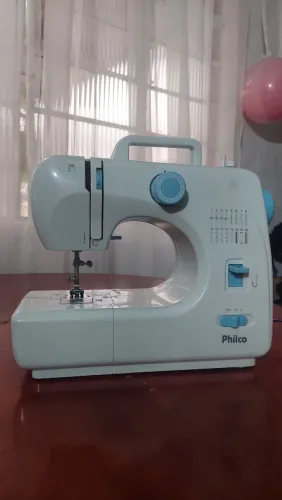 Máquina de Costura Philco PMC16BP