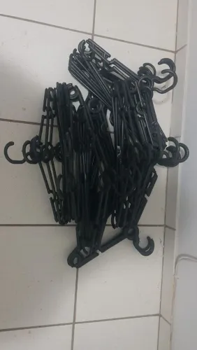 Cabide de plastico