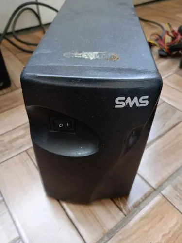 Estabilizador / Nobreak SMS Progressive III 1000va