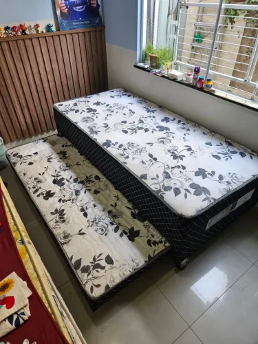 Cama Solteiro com cama auxiliar