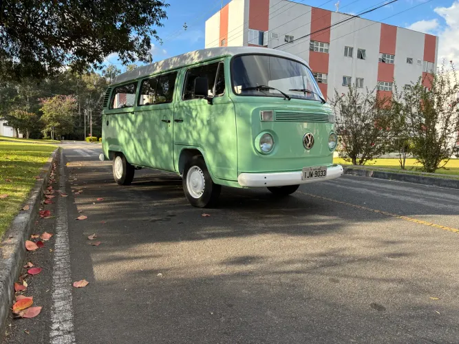 Volkswagen Kombi Standard/ Luxo/ Serie Prata 2001