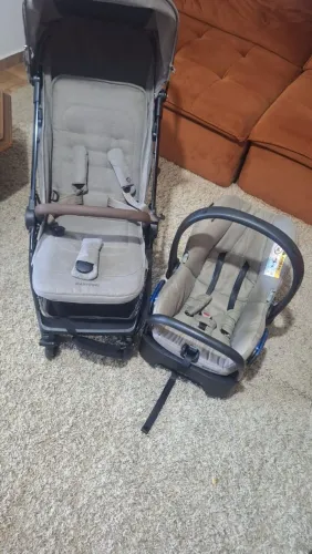 Carrinho + bebê conforto 