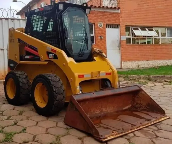 Mini Carregadeira Caterpillar 236B3  2013