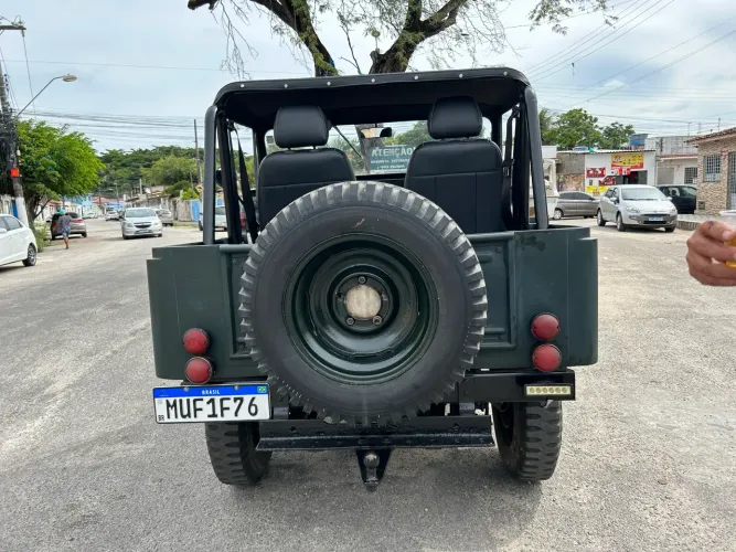 Willys Overland Jeep 2.6 12V Gasolina 2P 1968
