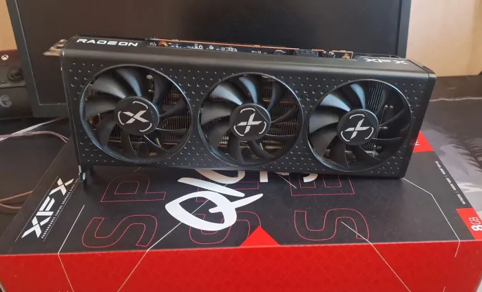 Vendo rx 7600 8gb