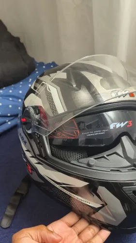 Capacete Fw3 GTx fox com viseira solar