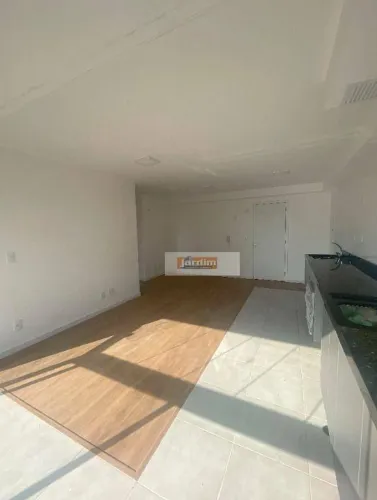 Apartamento com 3 dormitórios para alugar, 65 m² por R$ 4.350,00/mês - Vila Assunção - San