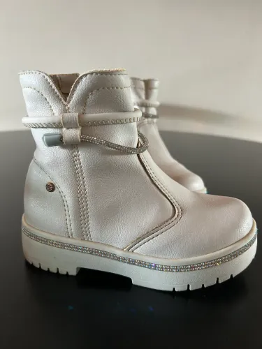 Bota branca