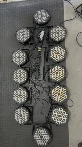 KIT COM 16 CANHÕES LED SHOW TECH RGBWA 60Leds 3W