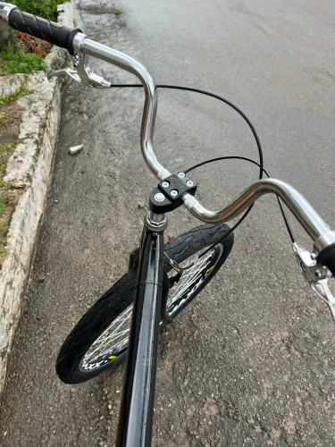 Montadinha aro 26 em ótimo estado , 2 pneus novos , 2 caia vmax novas