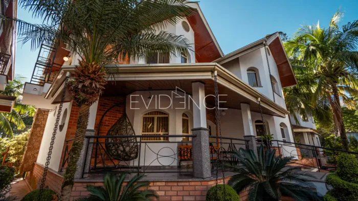 Casa Alto Padrão em Vila Carrão - 5 suítes - 7 vagas 420m² - GranVille