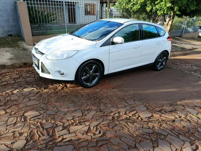 Ford Focus 2.0 16v/se/se Plus Flex 5P Aut. 2015