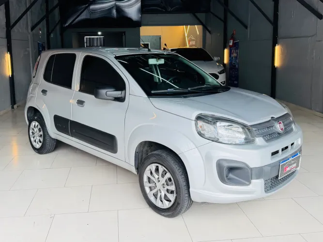 Fiat Uno Attractive 1.0 EVO Fire Flex 8V 5P 2021