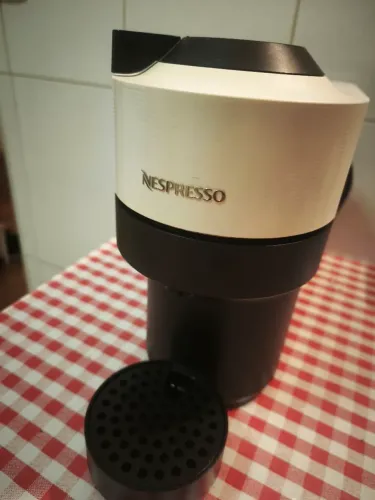 Cafeteira Nespresso Vertuo Branca e Preta - Ótimo Estado