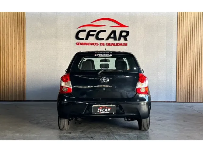 Toyota Etios X 1.3 Flex 16V 5P Mec. 2017
