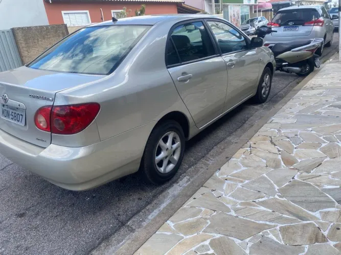 Toyota Corolla XLI 1.6 16V 110cv Aut. 2006