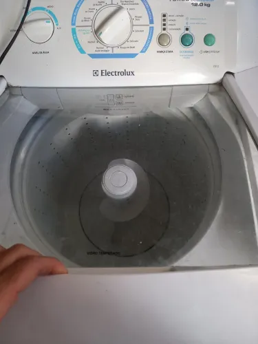 Maquina de lavar com defeito
