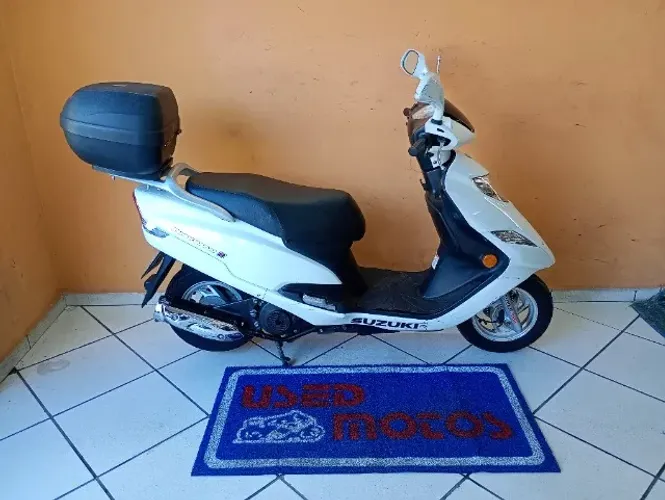 SUZUKI BURGMAN 125 I 2013 BRANCA