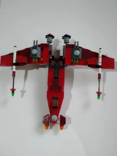 Lego Star Wars 9497 Republic Striker Class Starfighter