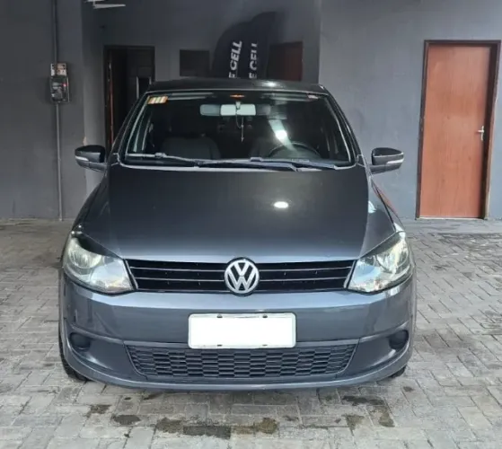 Volkswagen Fox 1.0 MI Total Flex 8V 5P 2014
