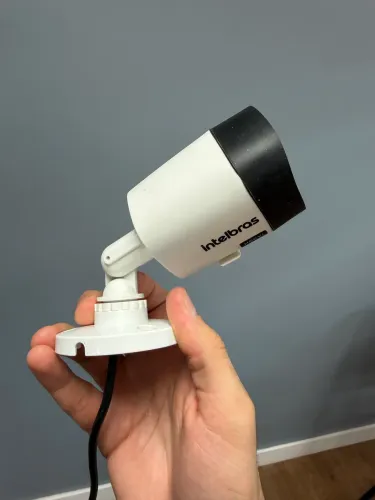 Câmera intelbras HDCVI LITE HHL 1220 B ( HD 1080) 20 METROS INFRA