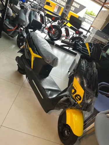 SCOOTER ELÉTRICA SHARK 1000W YELLOW