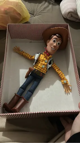 Boneco Woody Toy Story que fala - Novo - Sem caixa 