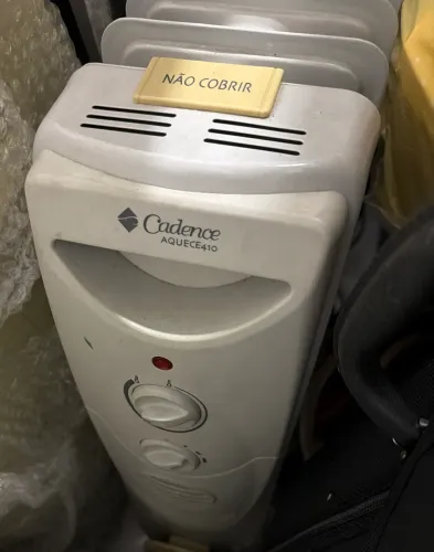 aquecedor a óleo (radiador elétrico) Marca: Cadence Modelo: Aquece410 127V