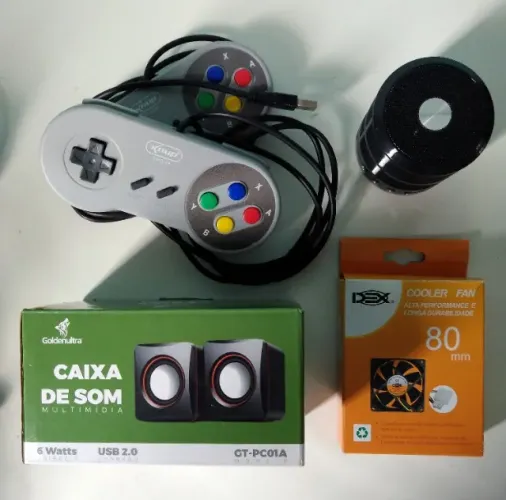 Kit Informática Multimídia Media Caixa de Som MP3 Retro Nintendo Joystick PC Cooler Novo