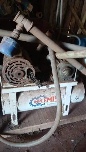 Ordenha, toca até 3 teteiras ótimo estado.ok