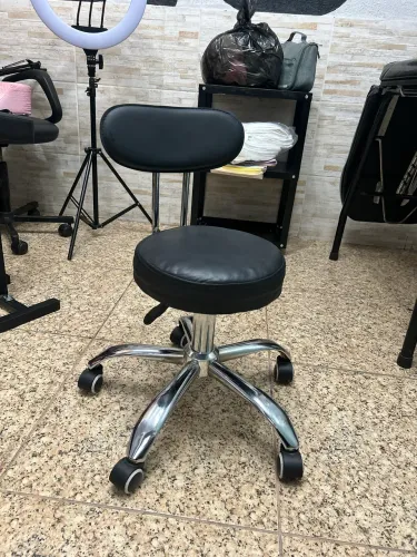 Cadeira mocho ajustável em perfeito estado - Tatuador, Manicure, Estética